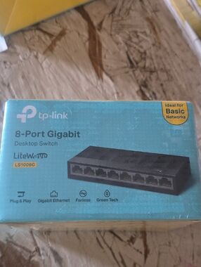TP-Link 8-Port Gigabit Desktop Switch in blue